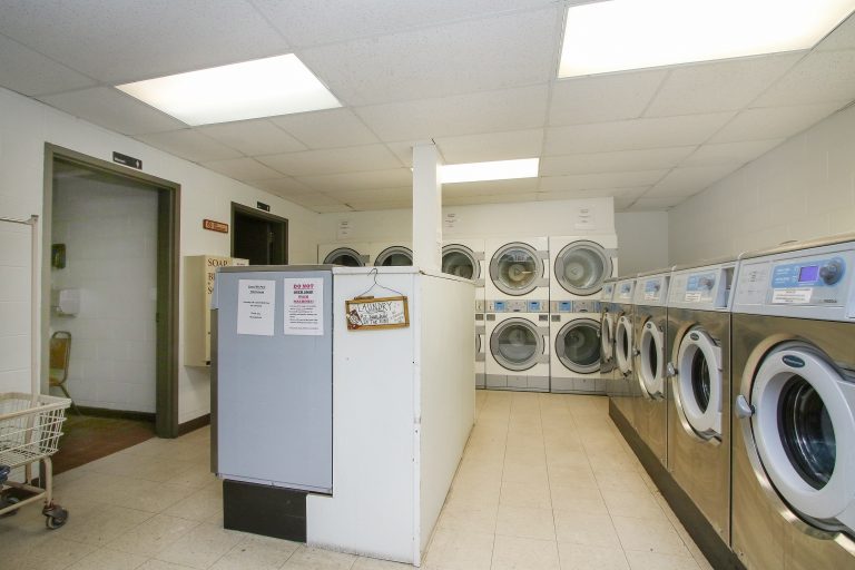 Corral-RV-1402-S-Cherry-Laundry-768x512